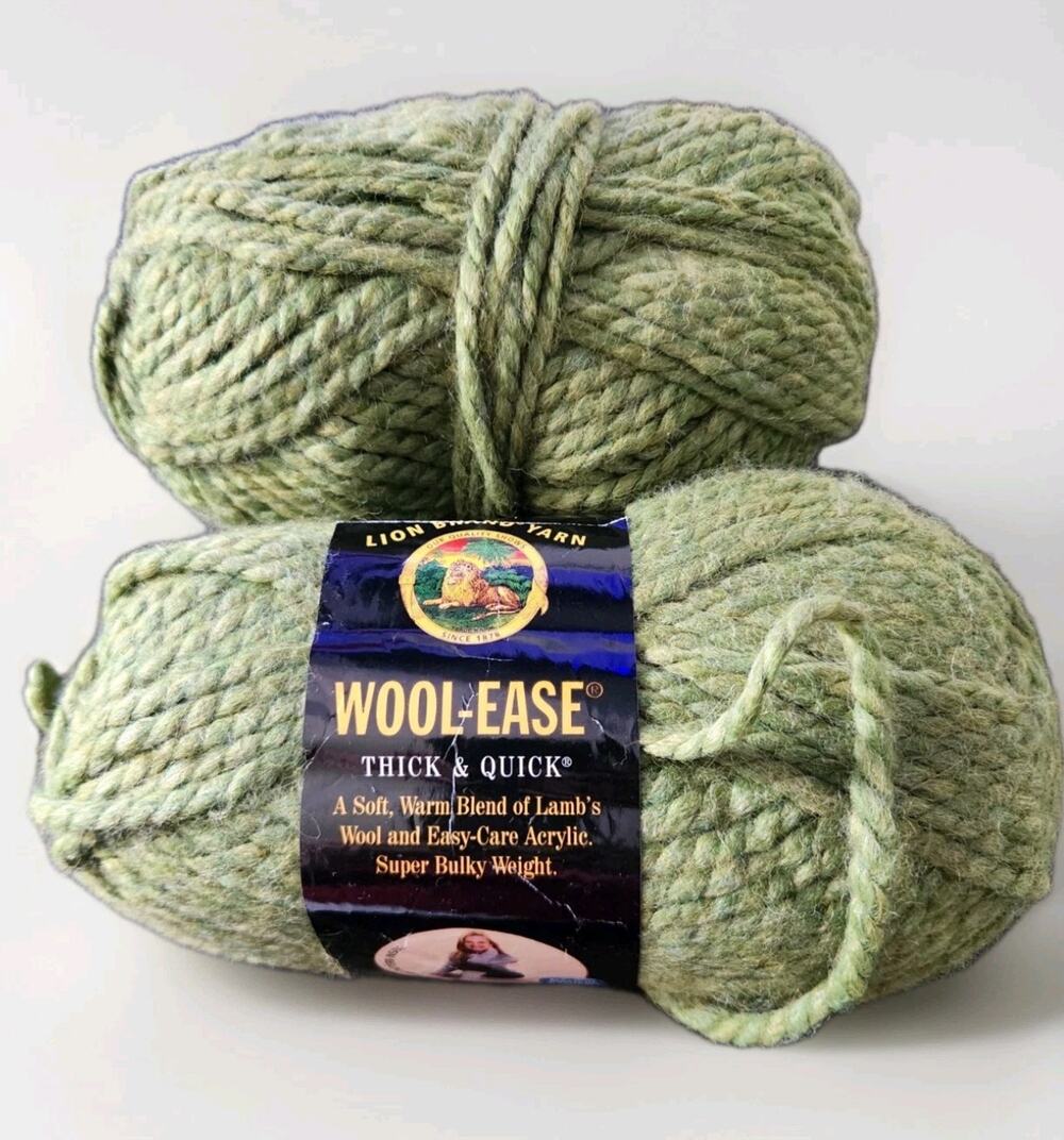 Lion Brand Wool Ease Thick & Quick Yarn Lot 2 Super Bulky Skeins In Grass